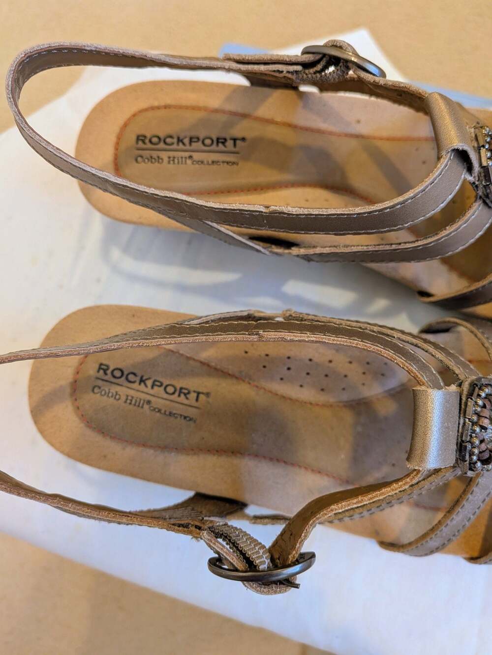 Rockport Cobb Hill Hannah-CH Pewter Beaded Wedge Sandals Size 9M - Picture 4 of 4